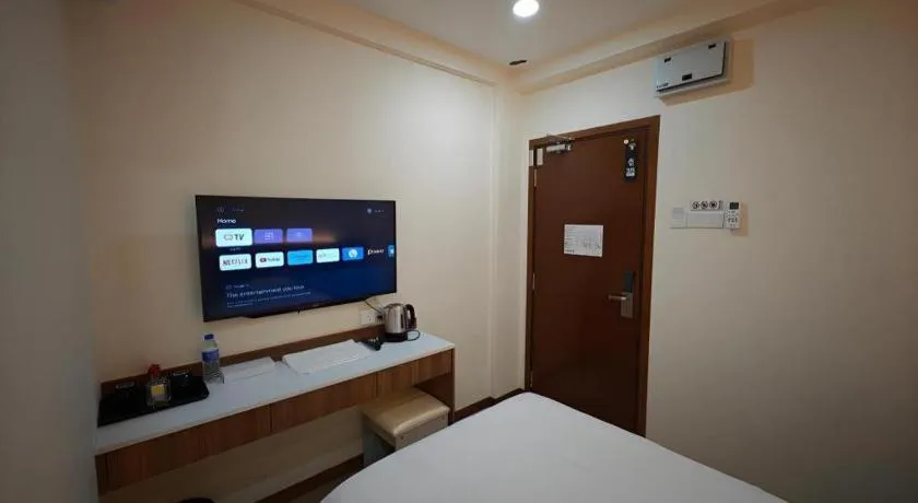 Bed in Weiss Hotels Kepong Baru