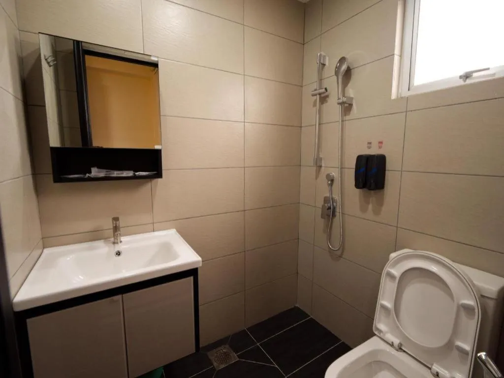 Weiss Hotels Kepong Baru