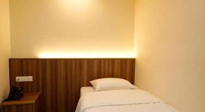 Bed in Weiss Hotels Kepong Baru