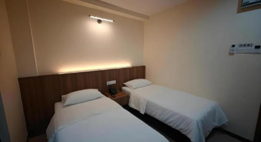 Bed in Weiss Hotels Kepong Baru
