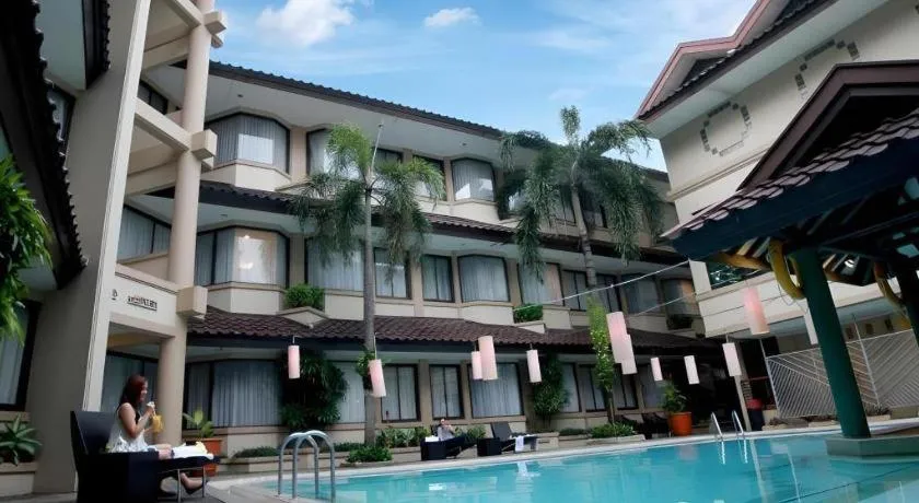 Bentani Hotel & Residence