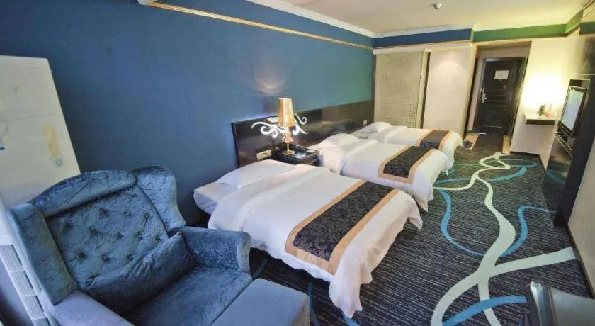 Bed in Guilin Sapphire hotel