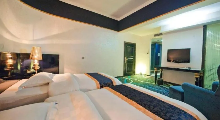 Bed in Guilin Sapphire hotel