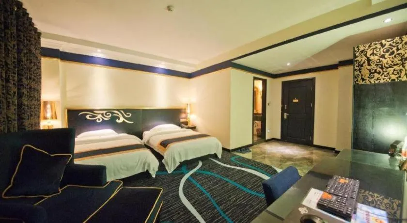 Bed in Guilin Sapphire hotel