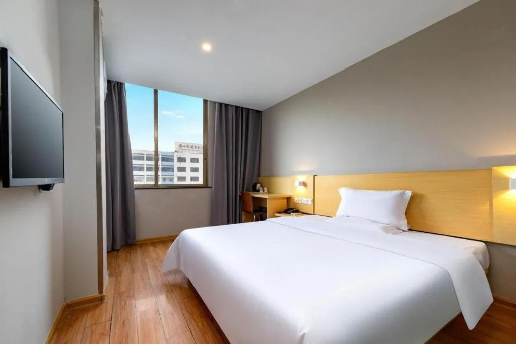 Bed in 7 Days Inn Foshan University Creative Industry Park
