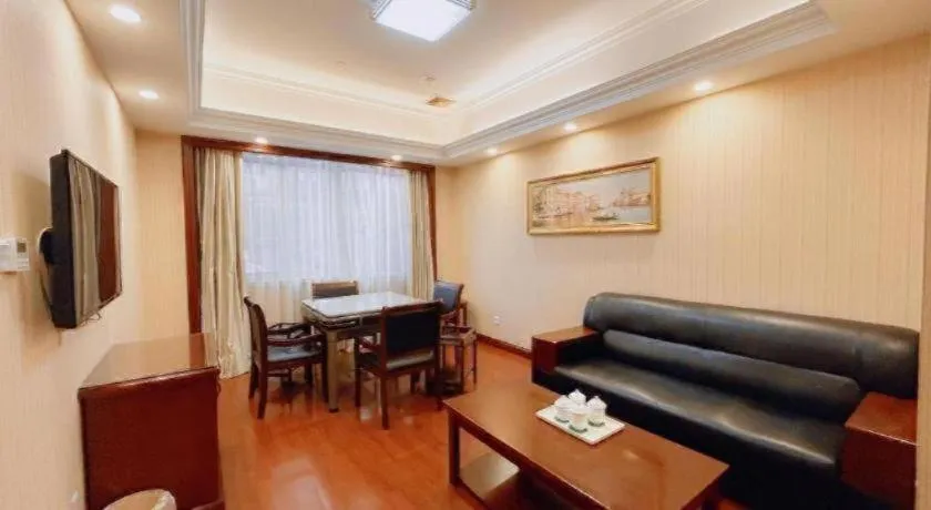 Vienna Hotel SH Wildlife Park Station