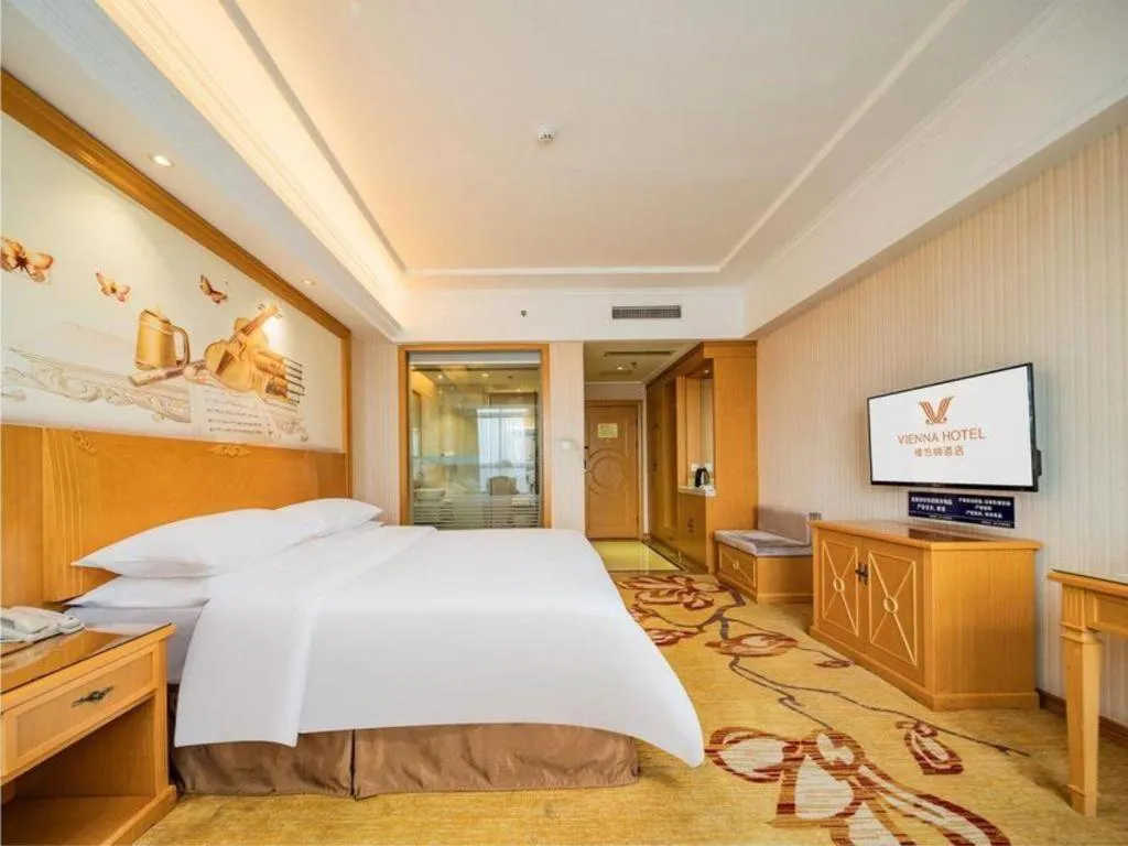 Bed in Vienna Hotel Chengdu Xinfan Furniture City