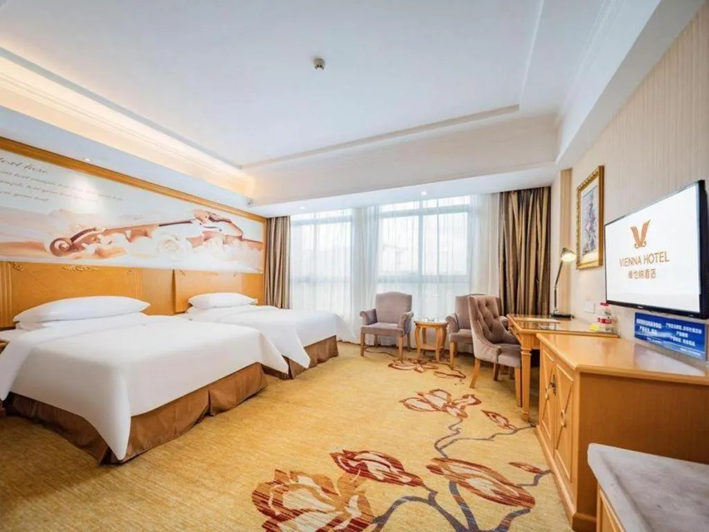 Bed in Vienna Hotel Chengdu Xinfan Furniture City