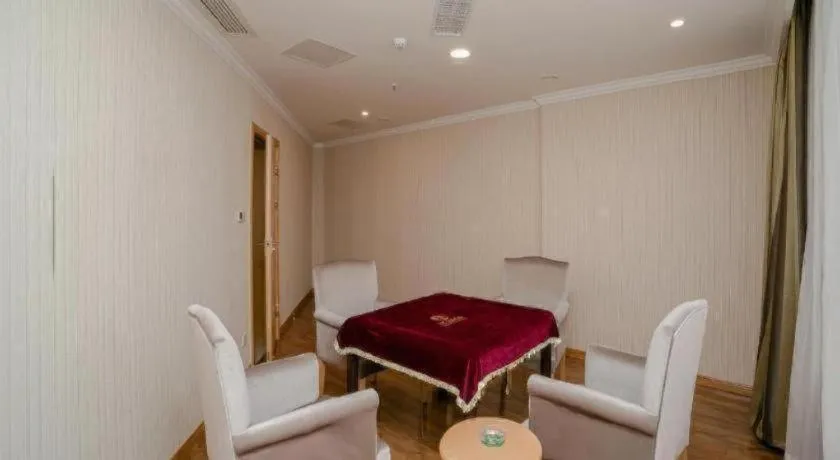 Bed in Vienna Hotel Chengdu Xinfan Furniture City