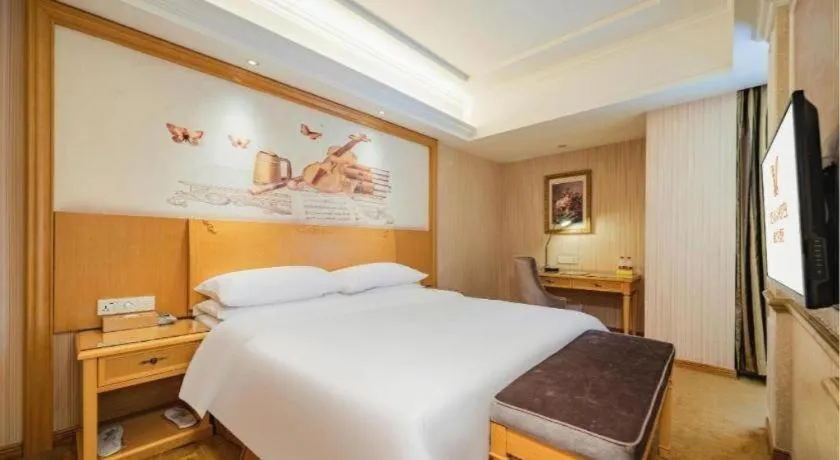 Bed in Vienna Hotel Chengdu Xinfan Furniture City