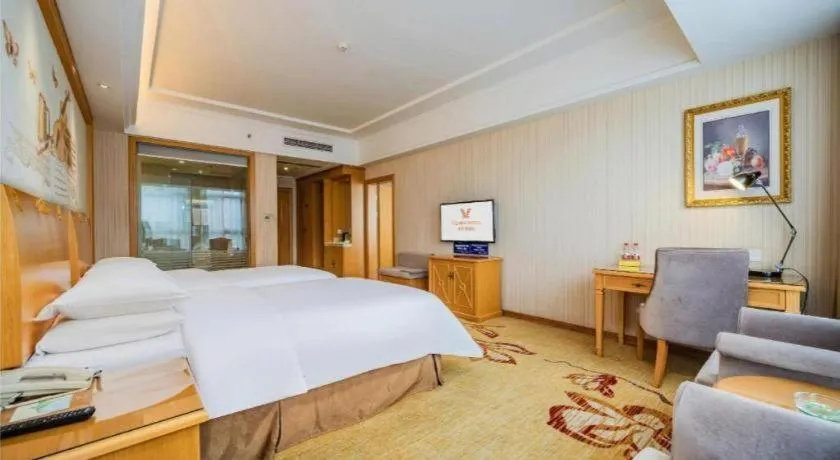 Bed in Vienna Hotel Chengdu Xinfan Furniture City