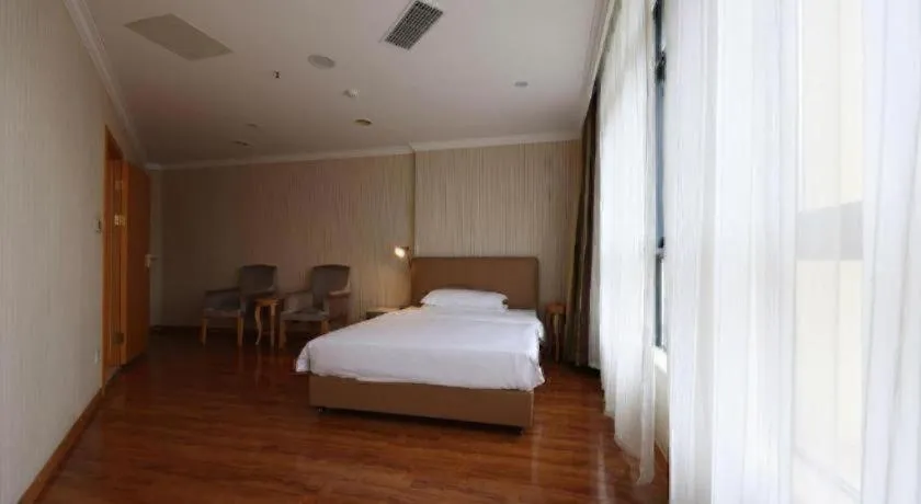 Bed in Vienna Hotel Chengdu Xinfan Furniture City