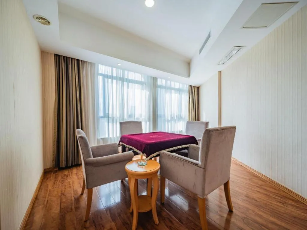 Vienna Hotel Chengdu Xinfan Furniture City