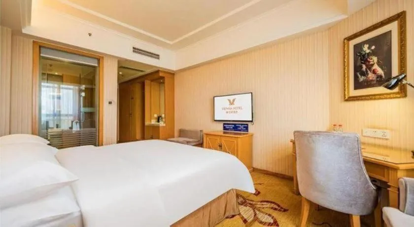 Bed in Vienna Hotel Chengdu Xinfan Furniture City