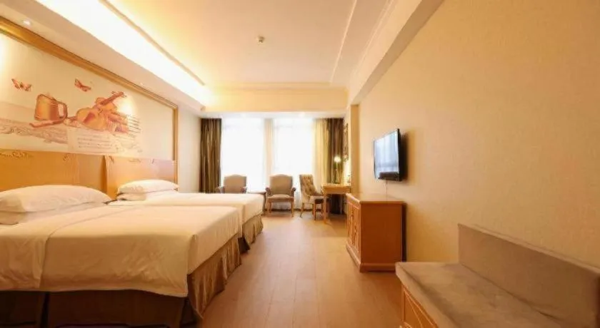 Bed in Vienna Hotel Chengdu Xinfan Furniture City