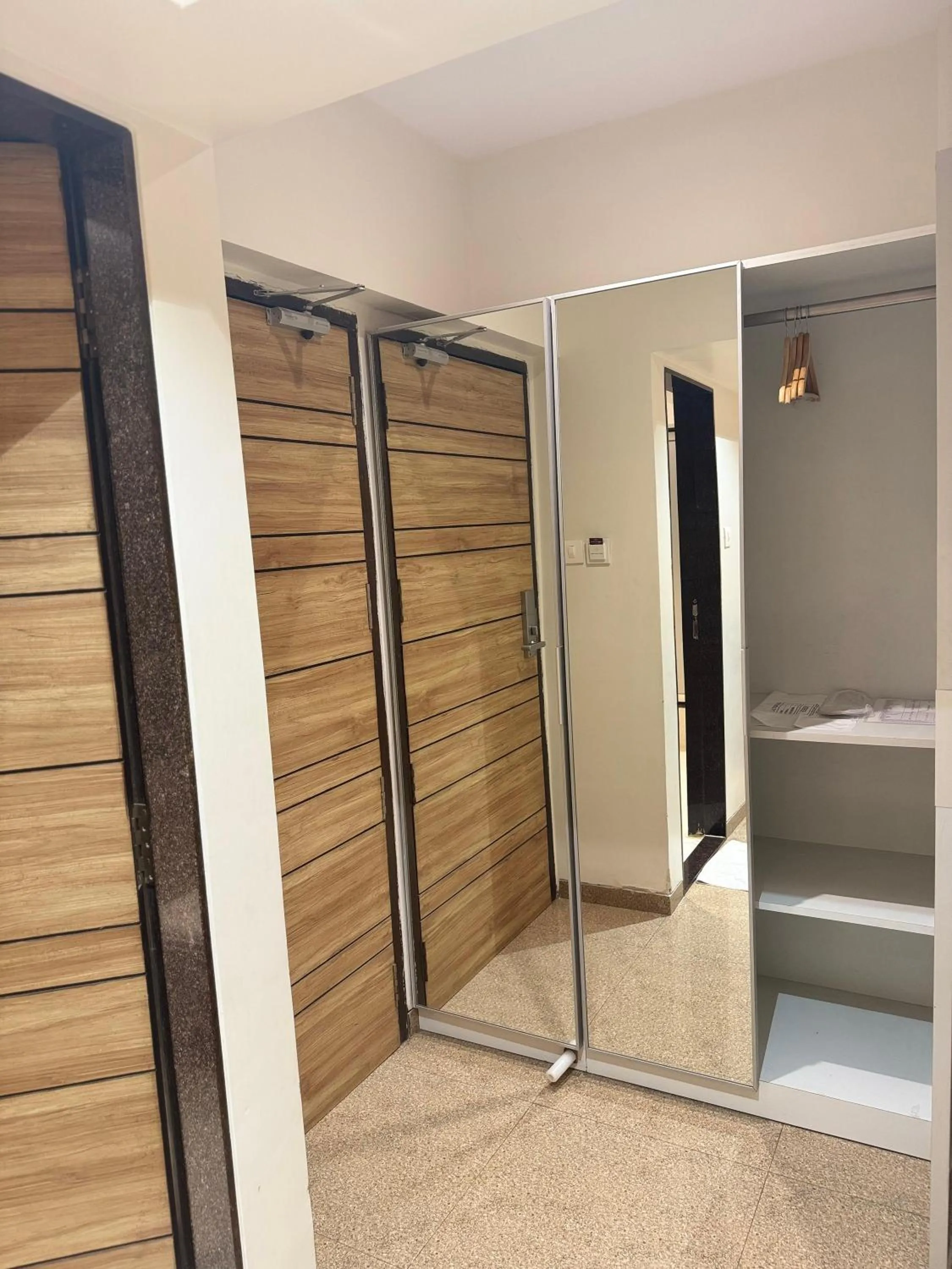 Area and facilities in Hotel Pacific Residency