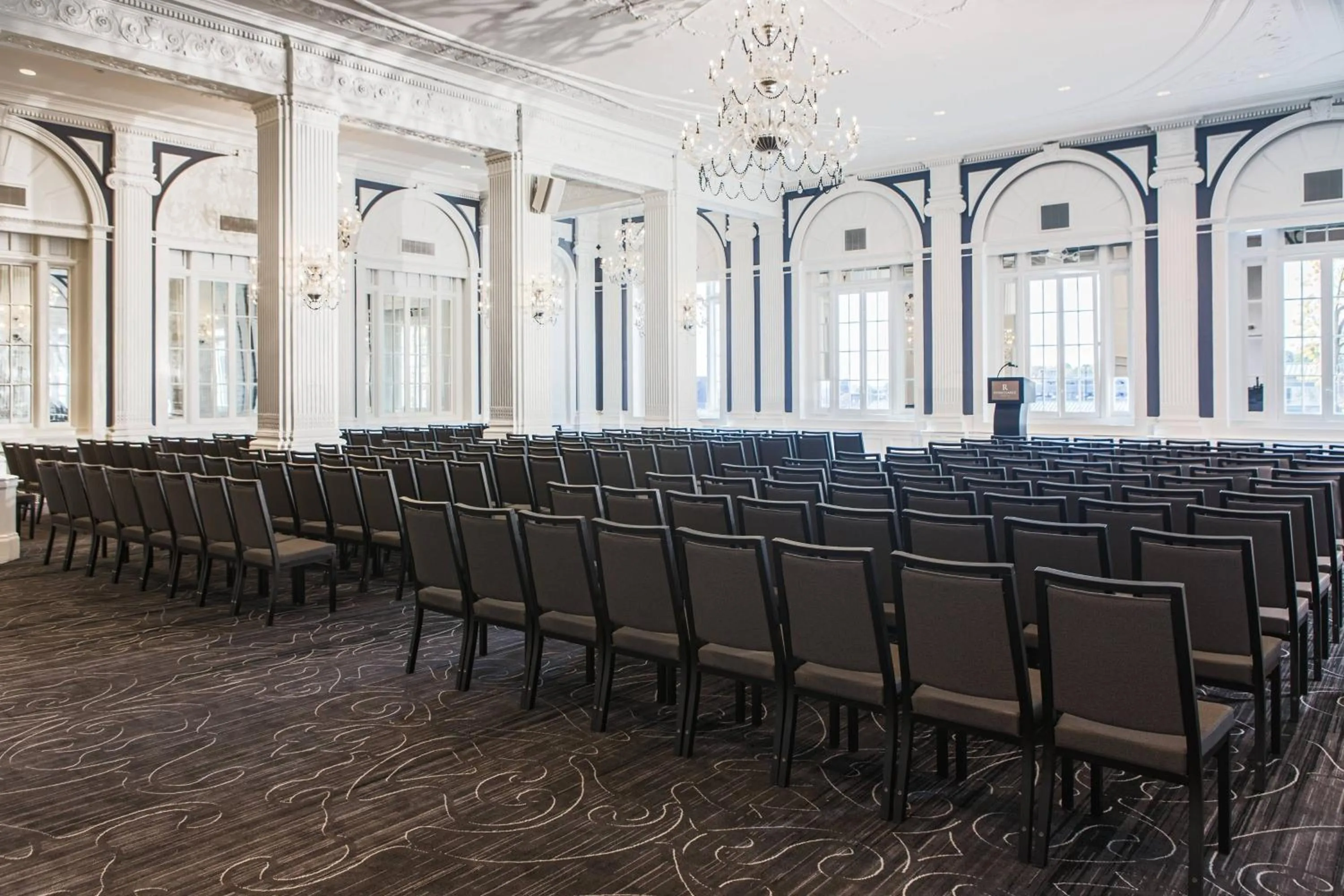 Meeting/conference room in Renaissance Albany Hotel