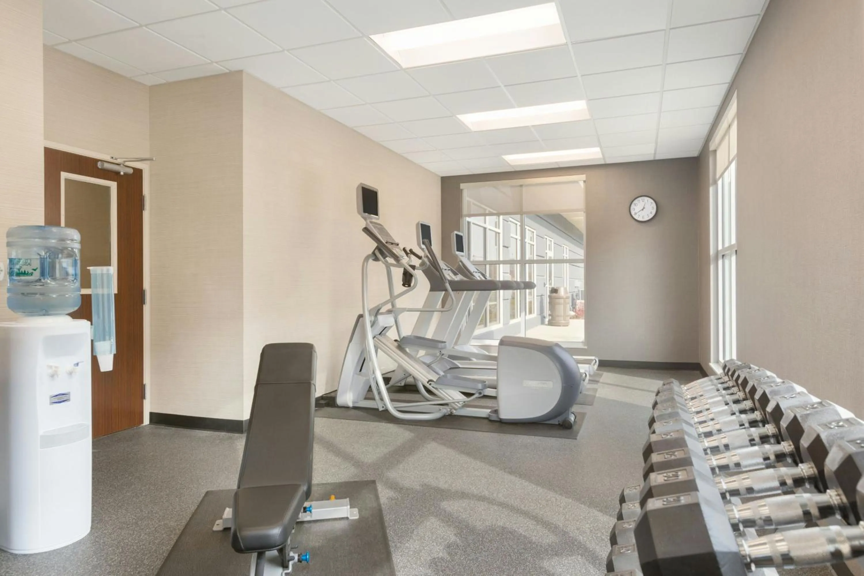 Fitness centre/facilities in Fairfield Inn & Suites by Marriott Pittsburgh Airport/Robinson Township