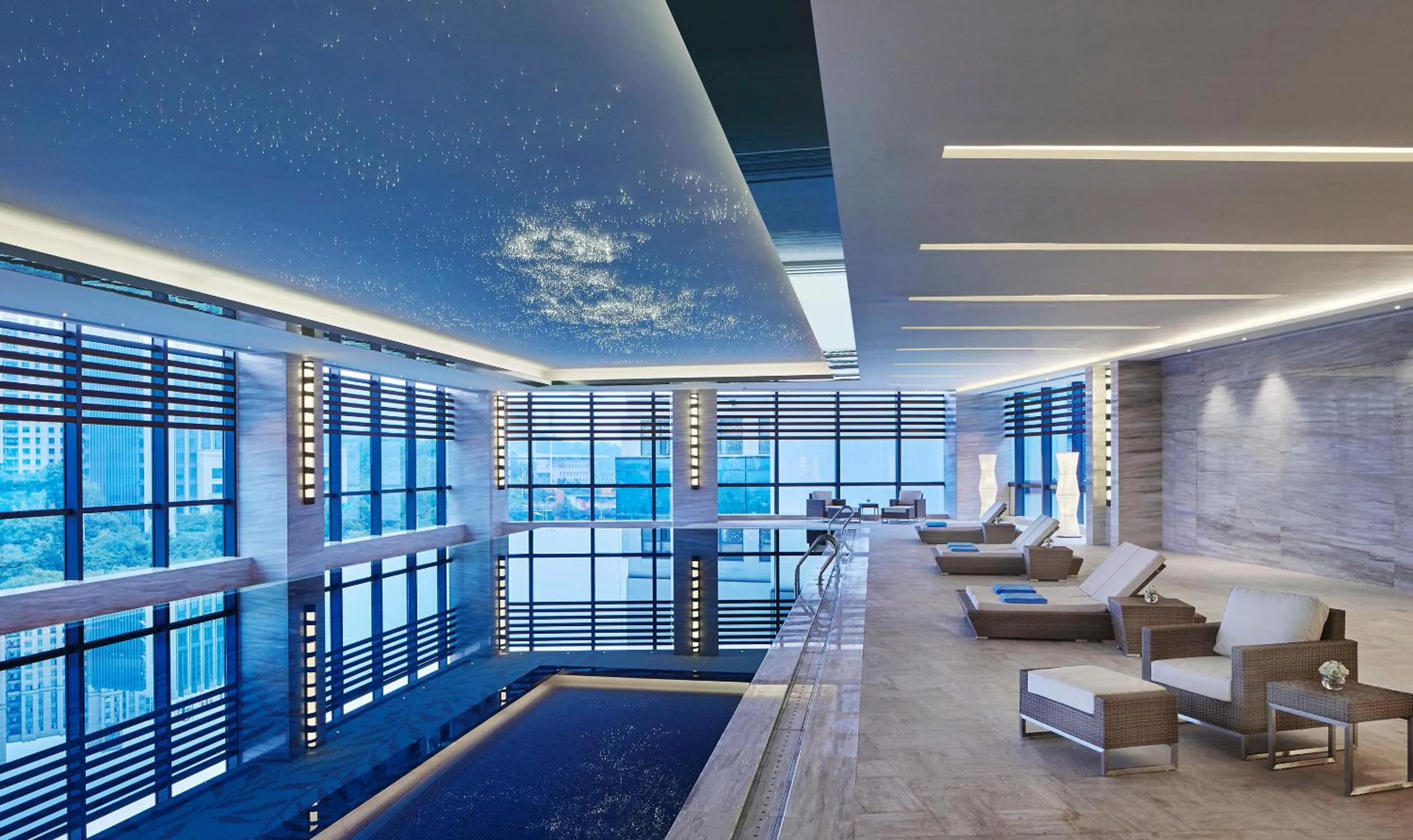 Swimming pool in Zhuzhou Marriott Hotel
