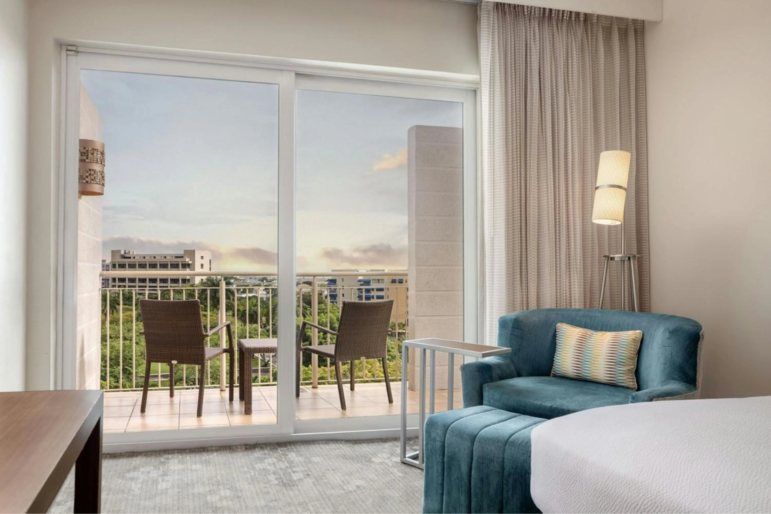 Photo of the whole room, Bed in Courtyard by Marriott Kingston, Jamaica