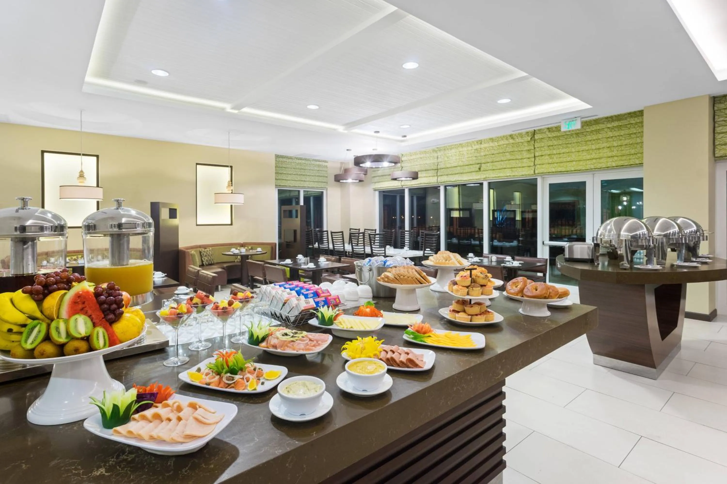 Breakfast in Courtyard by Marriott Kingston, Jamaica