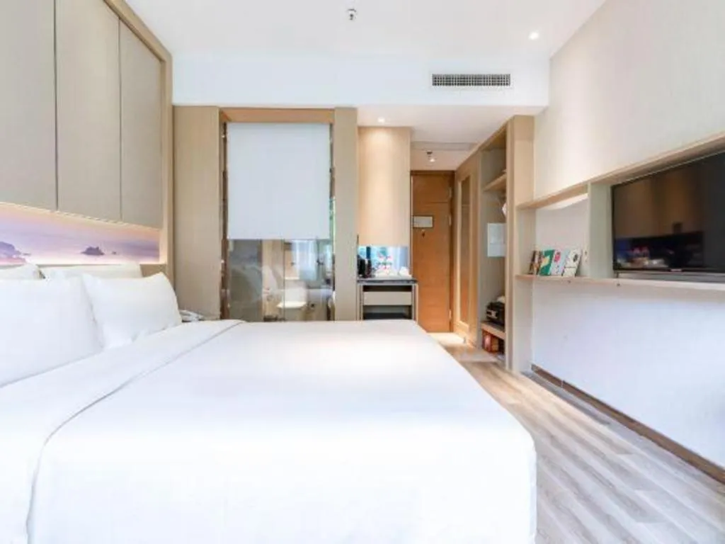 Bed in Atour Hotel Xiamen City Government Dongdu Passenger Transport Terminal