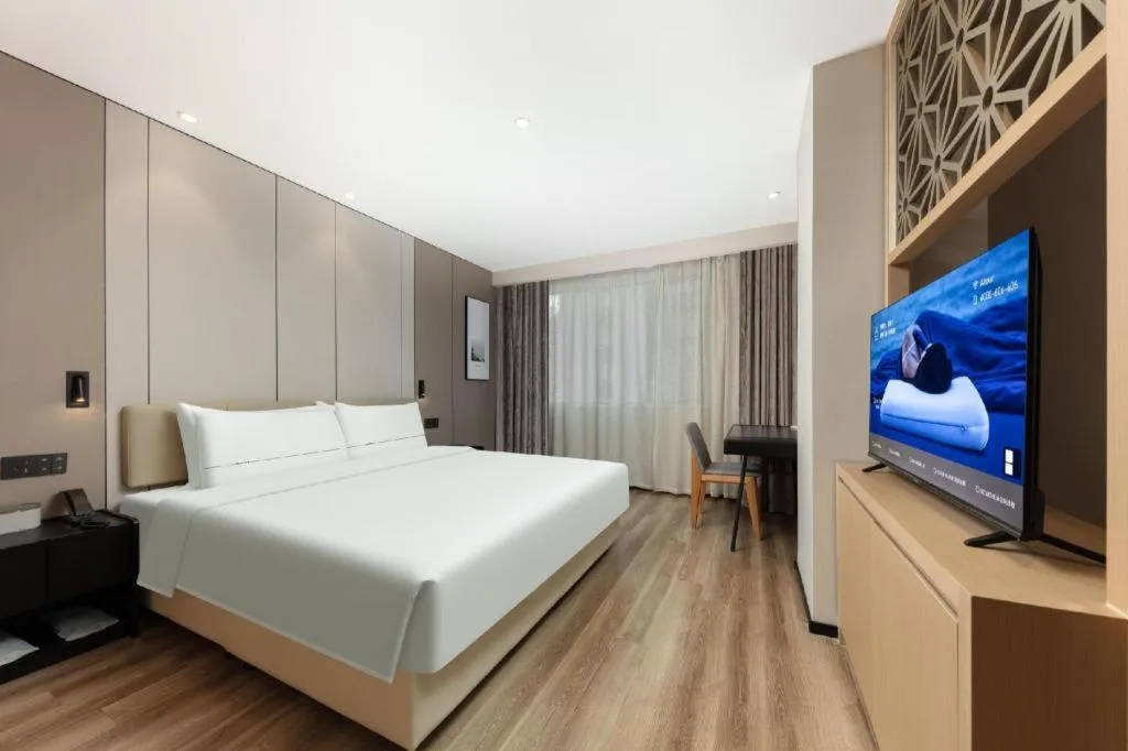 Bed in Atour Hotel Xiamen City Government Dongdu Passenger Transport Terminal