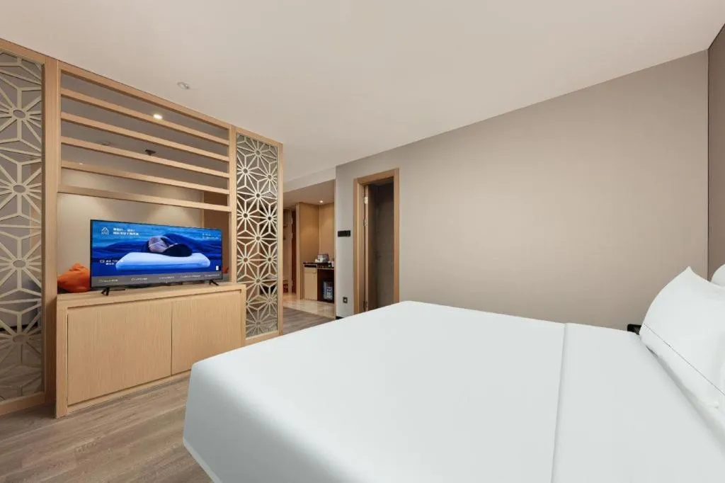 Bed in Atour Hotel Xiamen City Government Dongdu Passenger Transport Terminal