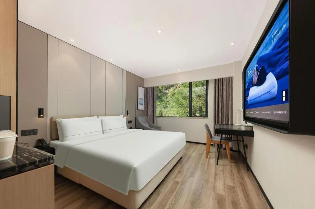 Bed in Atour Hotel Xiamen City Government Dongdu Passenger Transport Terminal