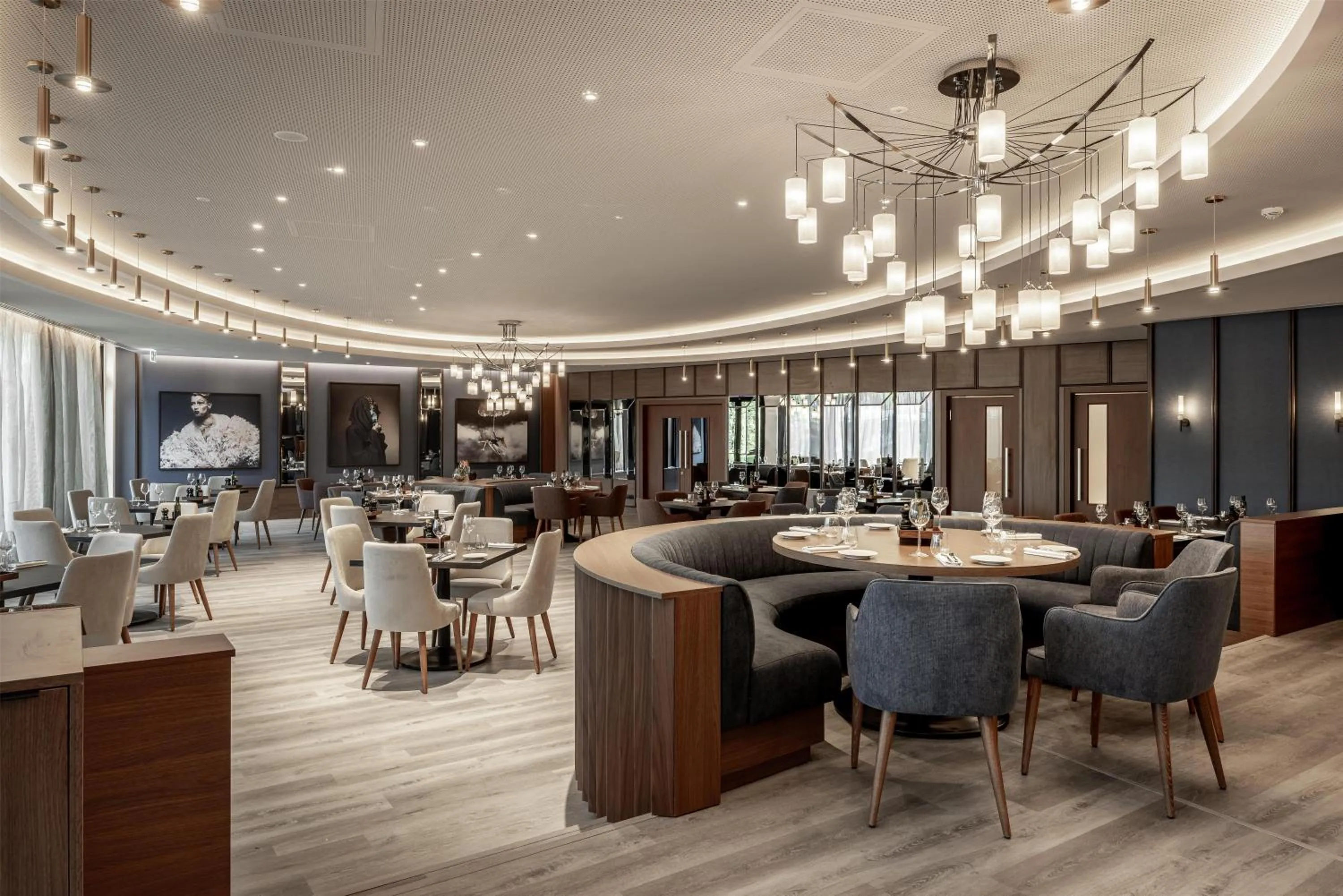 Restaurant/places to eat in Radisson Blu Hotel, Florence