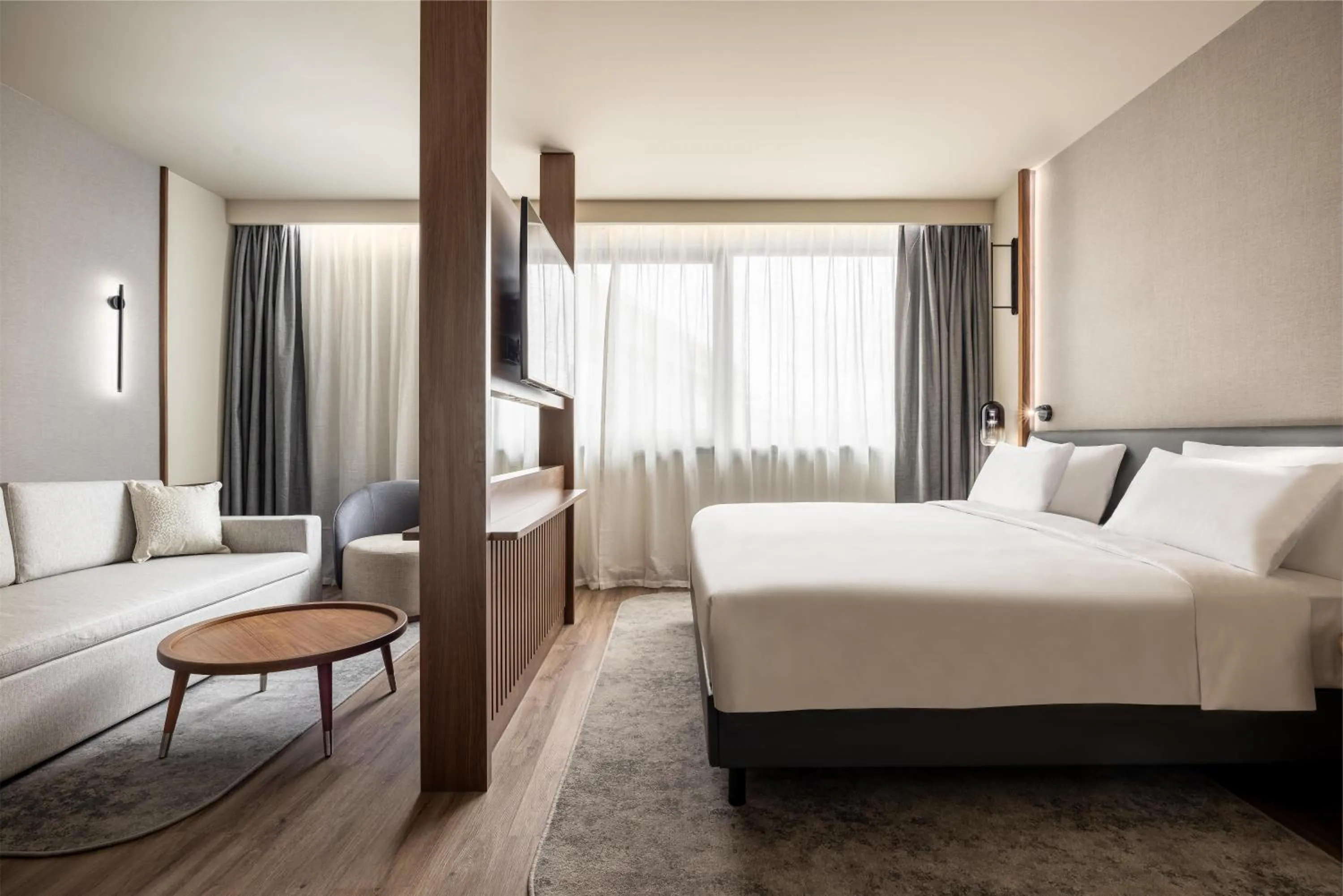 Photo of the whole room, Bed in Radisson Blu Hotel, Florence