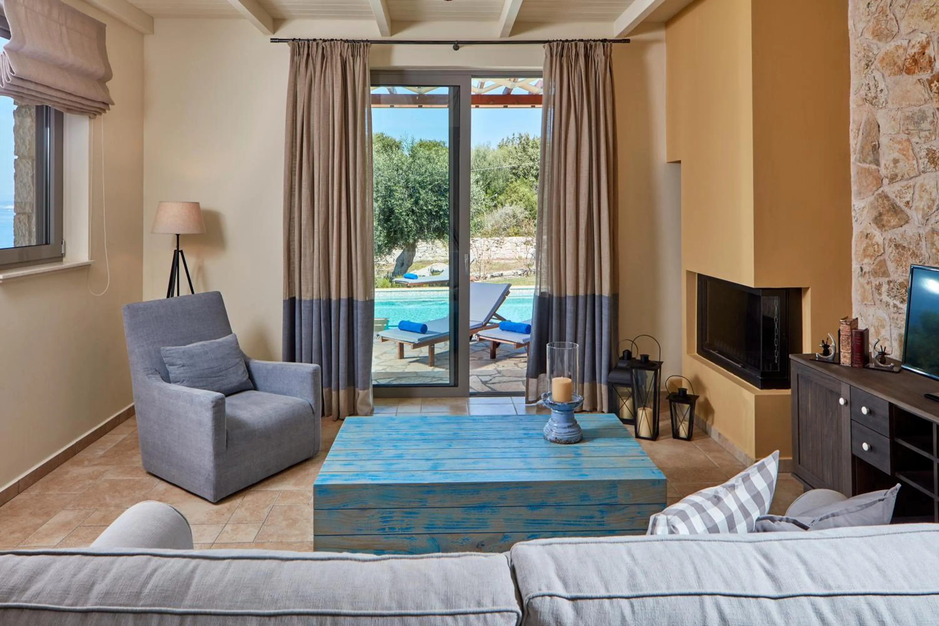 TV and multimedia in Sivota Seascape Luxury Villas & Residences