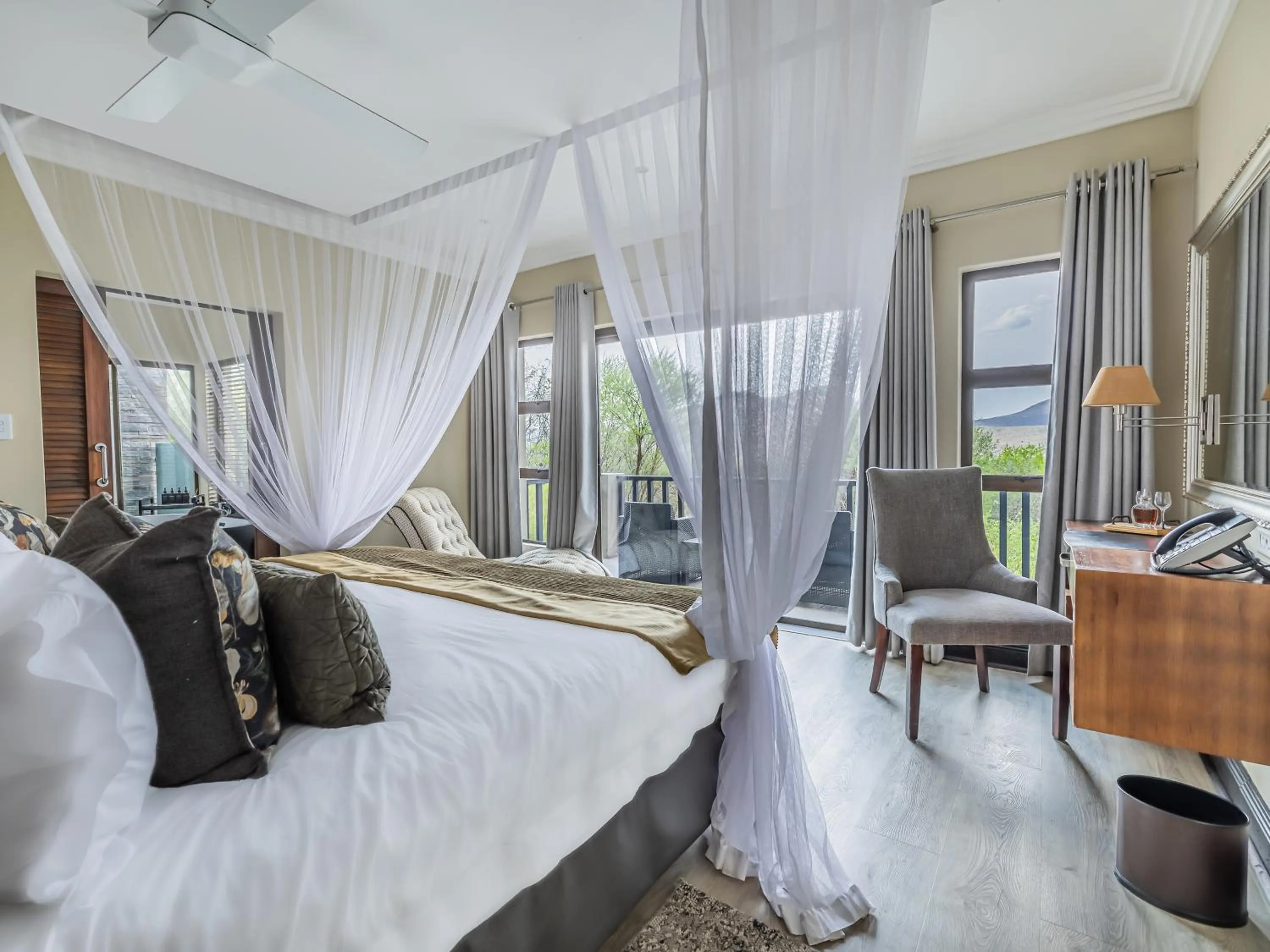 Bed in Shepherds Tree Game Reserve