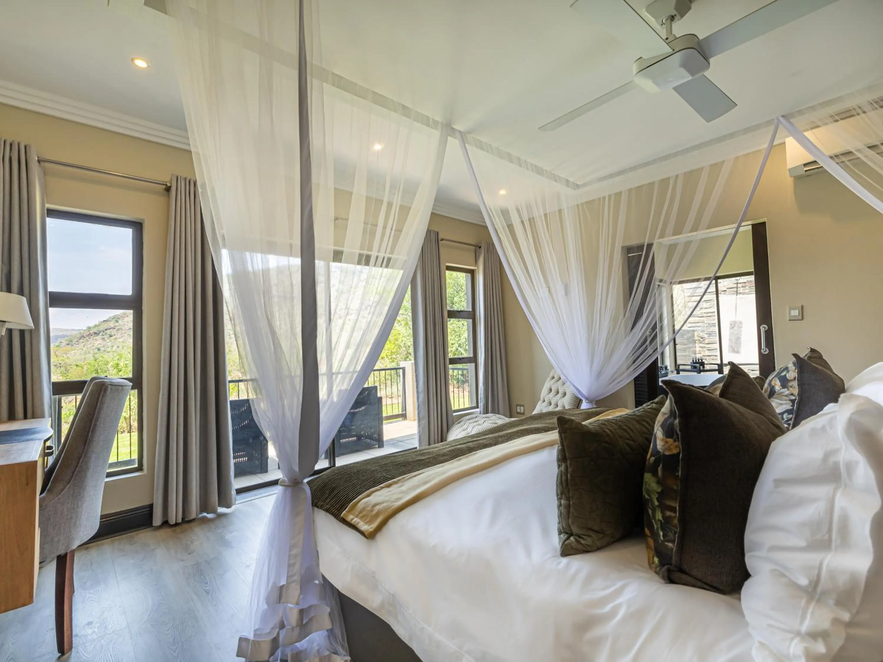 Bed in Shepherds Tree Game Reserve