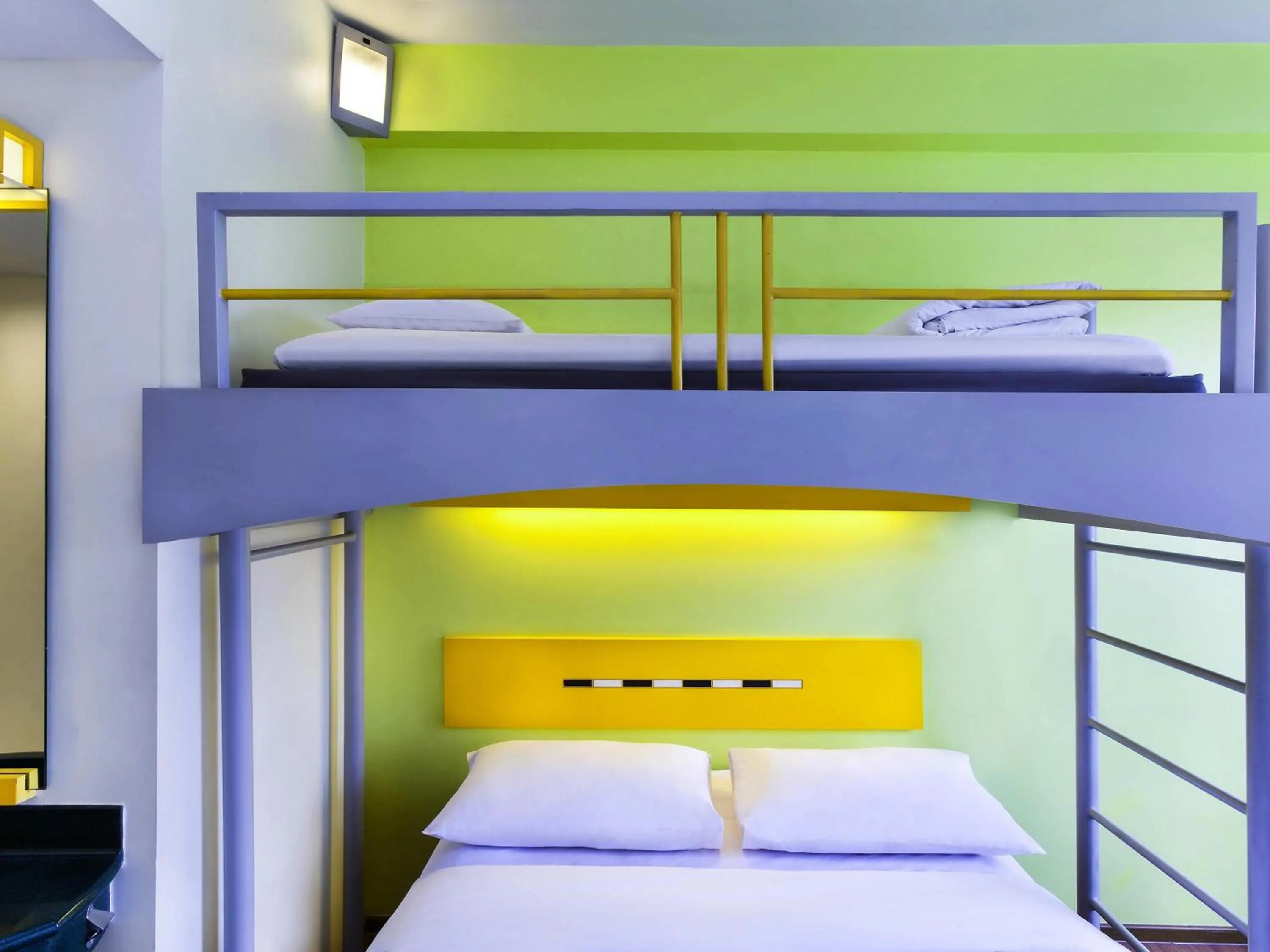 Bedroom, Bed in Ibis Budget Jakarta Menteng