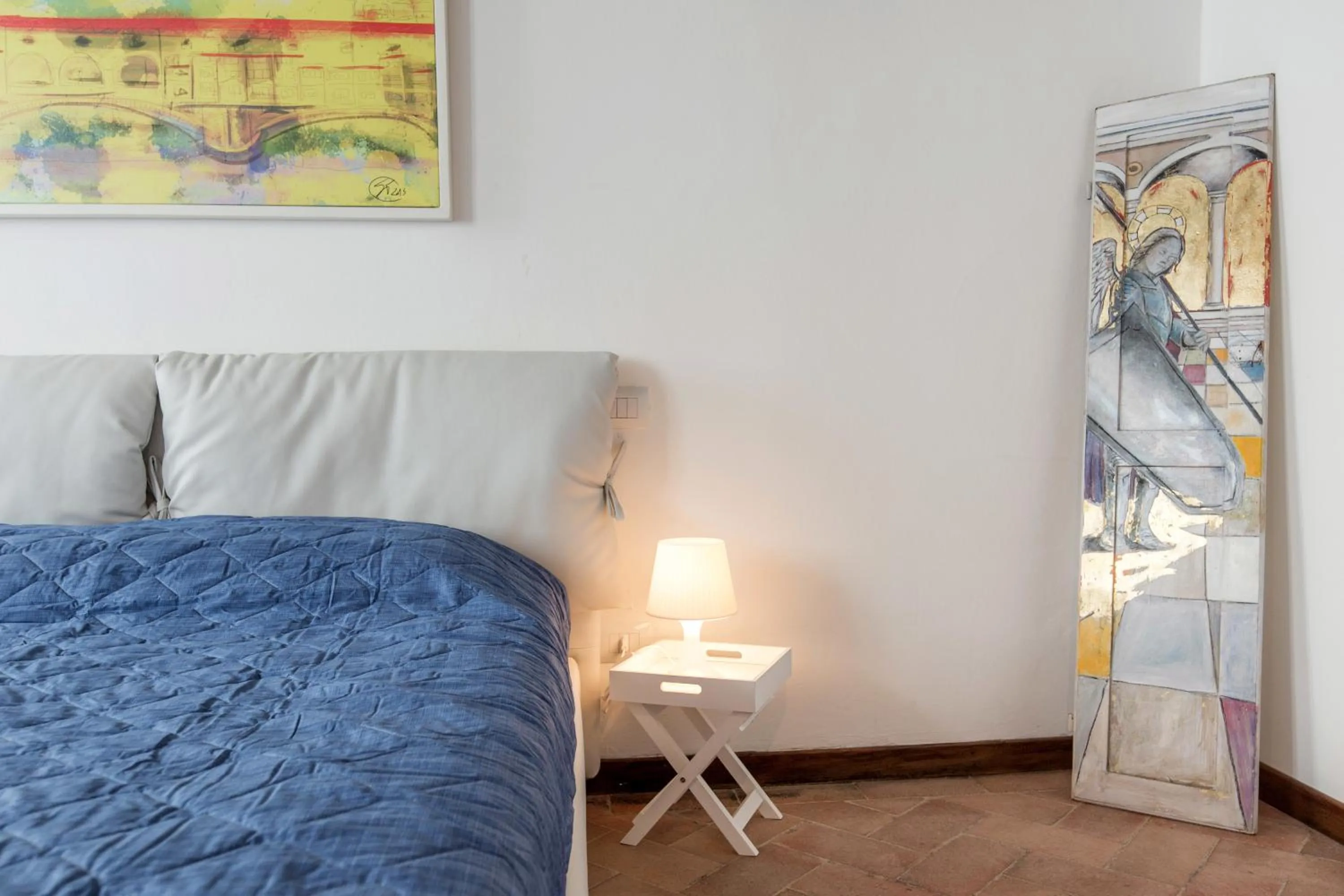 Decorative detail, Bed in Friends Of Florence