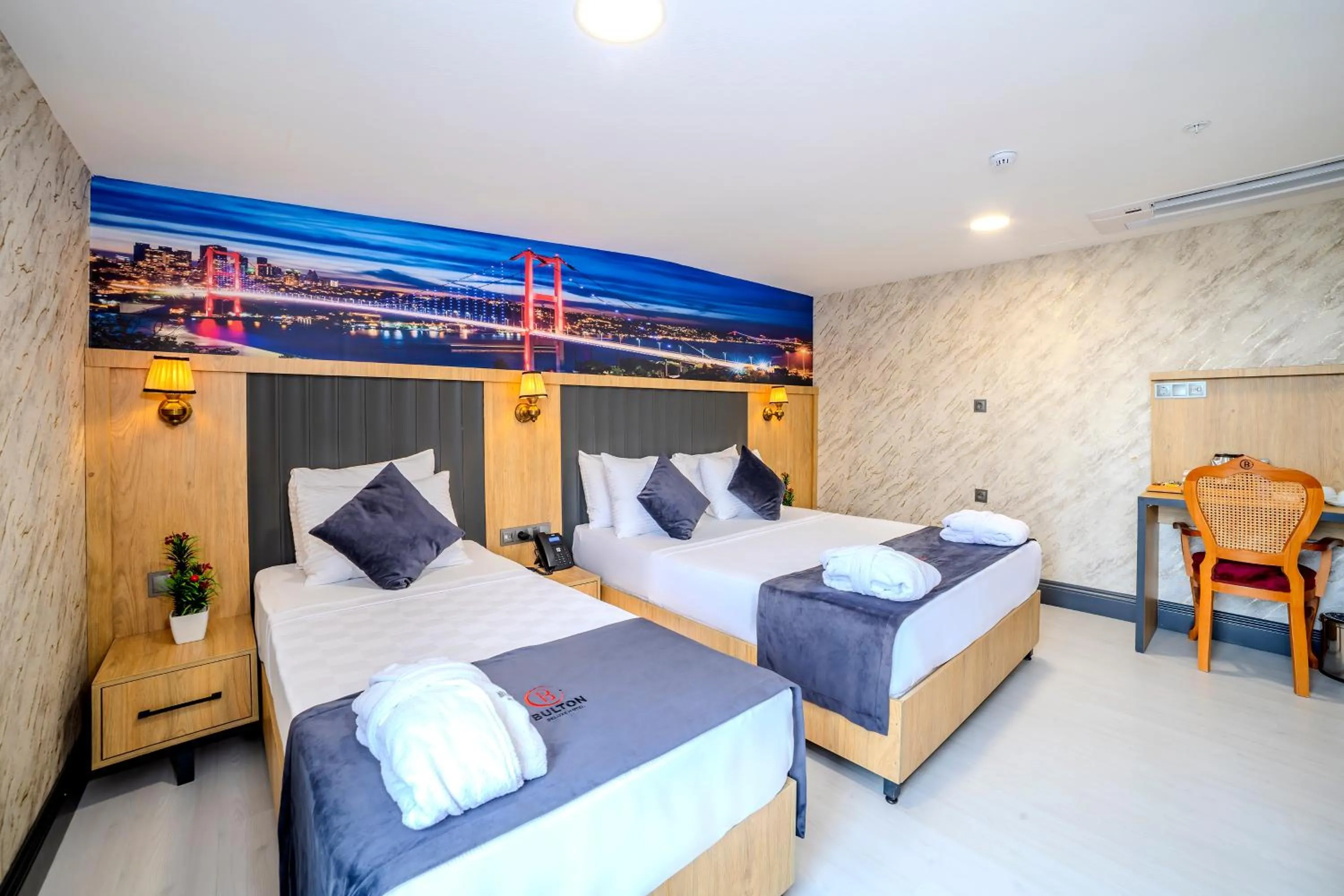 Photo of the whole room, Bed in Bulton Hotel Airport & Spa Wellness