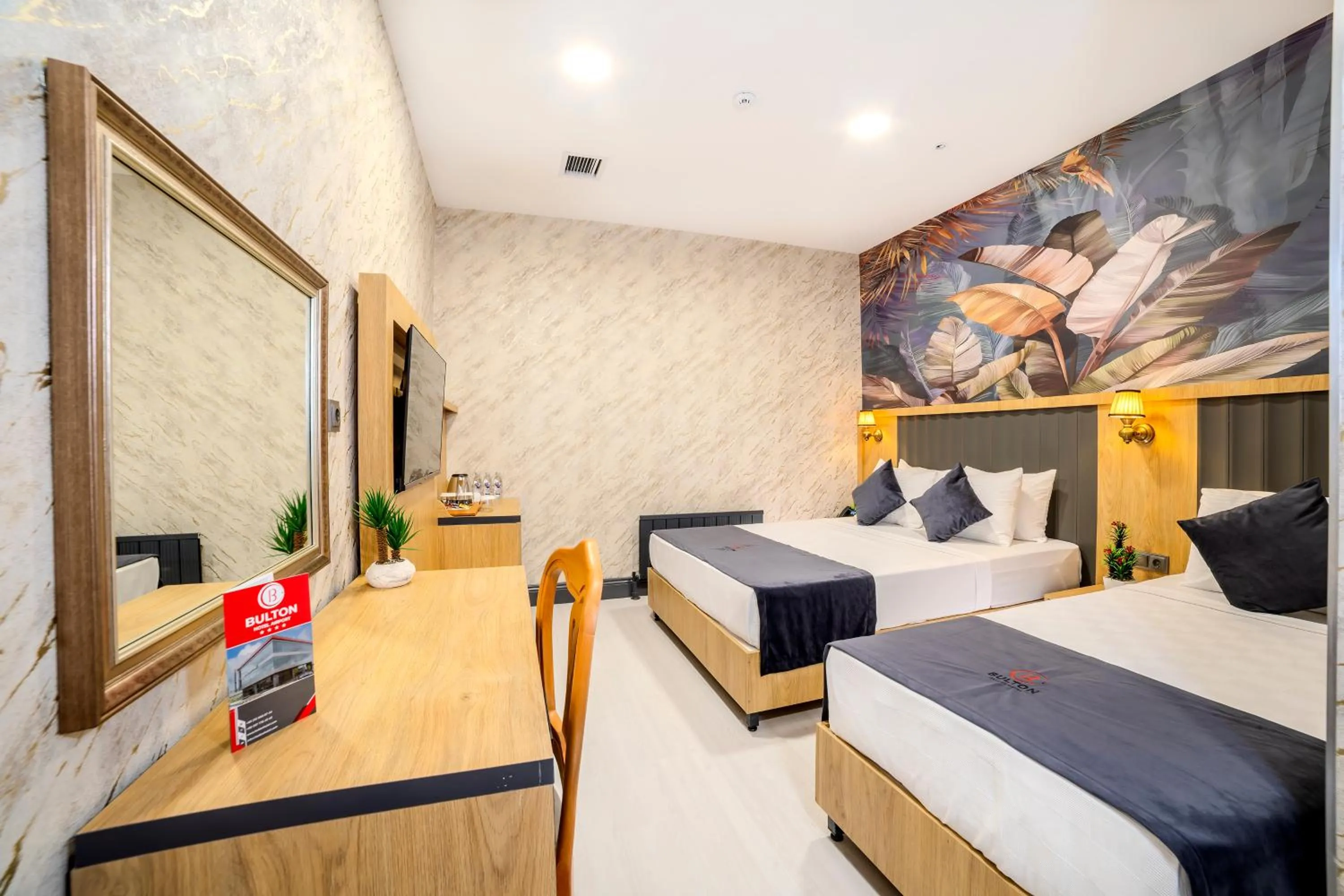 Photo of the whole room, Bed in Bulton Hotel Airport & Spa Wellness