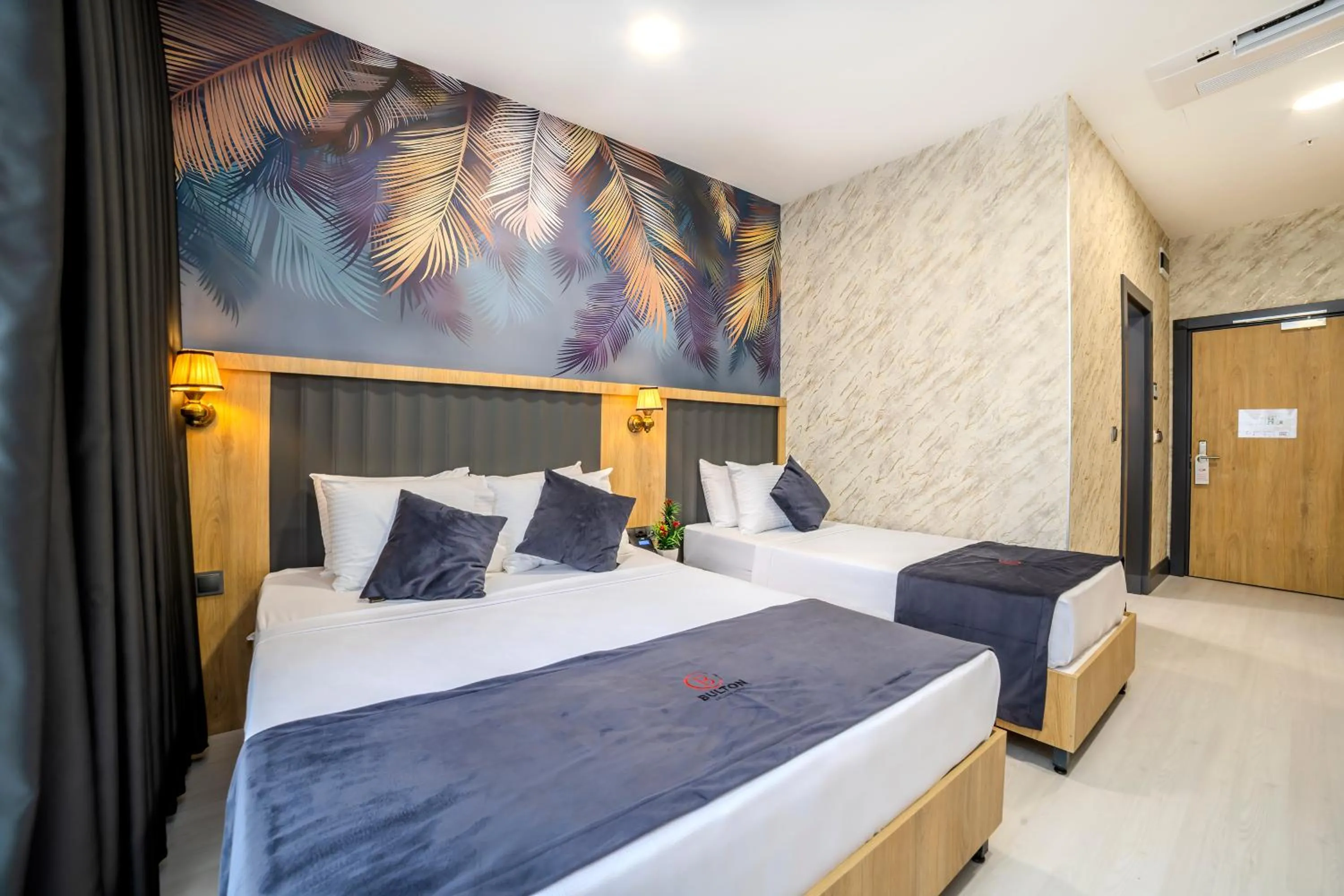 Photo of the whole room, Bed in Bulton Hotel Airport