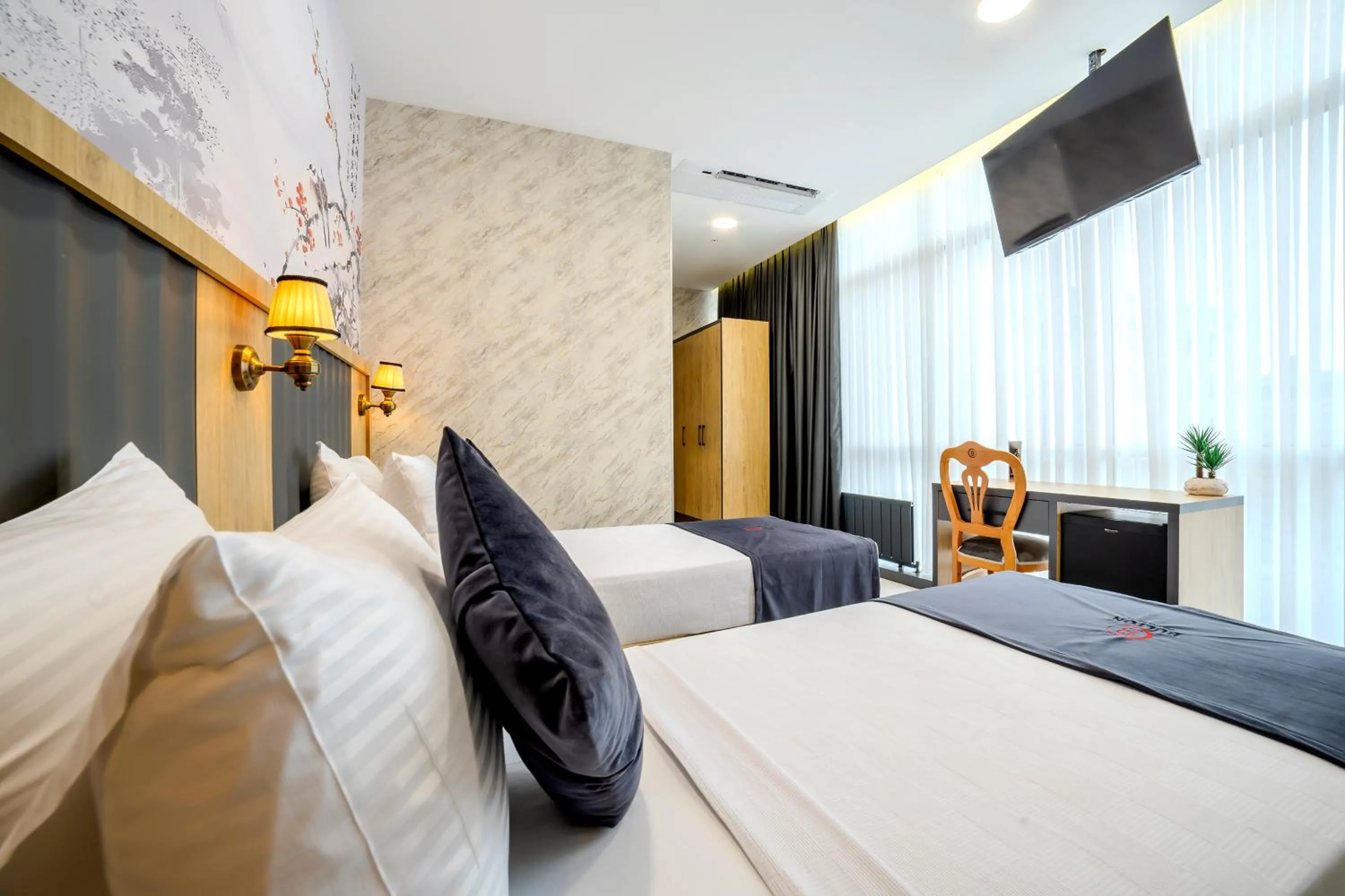 Photo of the whole room, Bed in Bulton Hotel Airport