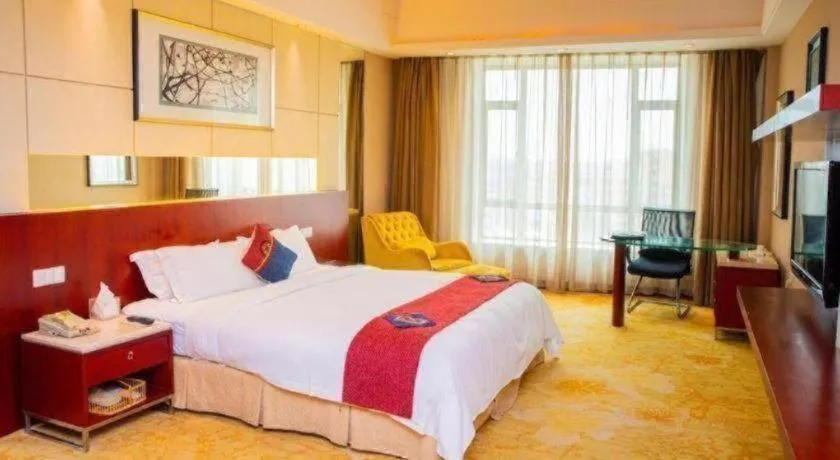 Bed in CP Peninsula Hotel