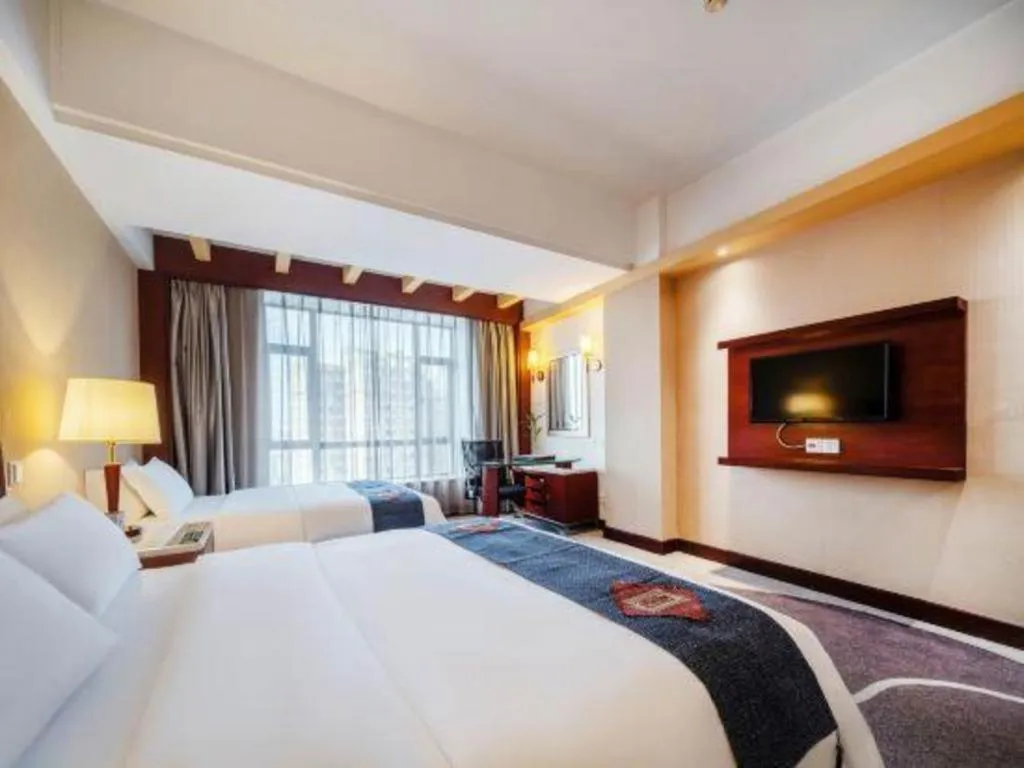 Bed in CP Peninsula Hotel