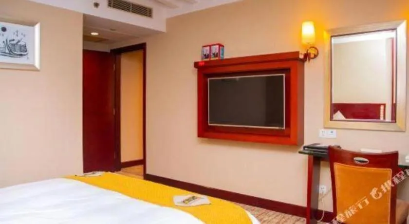 Bed in CP Peninsula Hotel