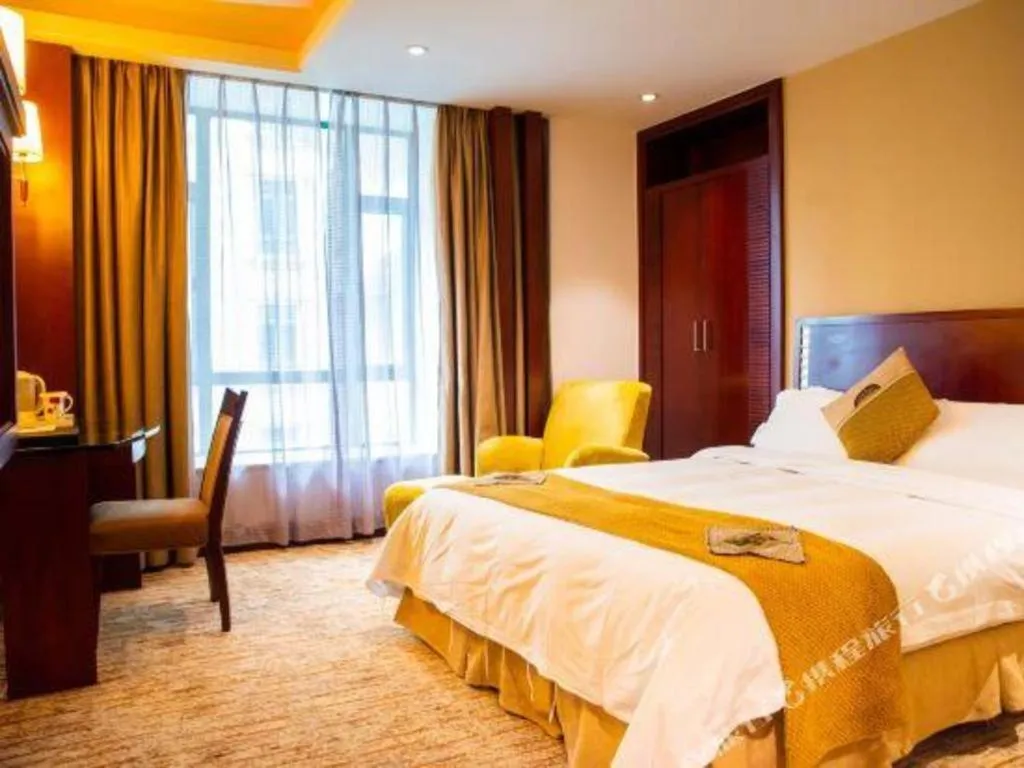 Bed in CP Peninsula Hotel