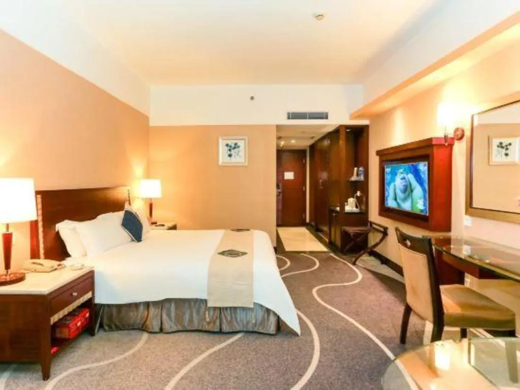 Bed in CP Peninsula Hotel