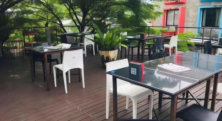 The B Ranong Trend Hotel