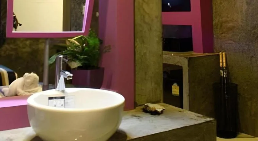 The B Ranong Trend Hotel