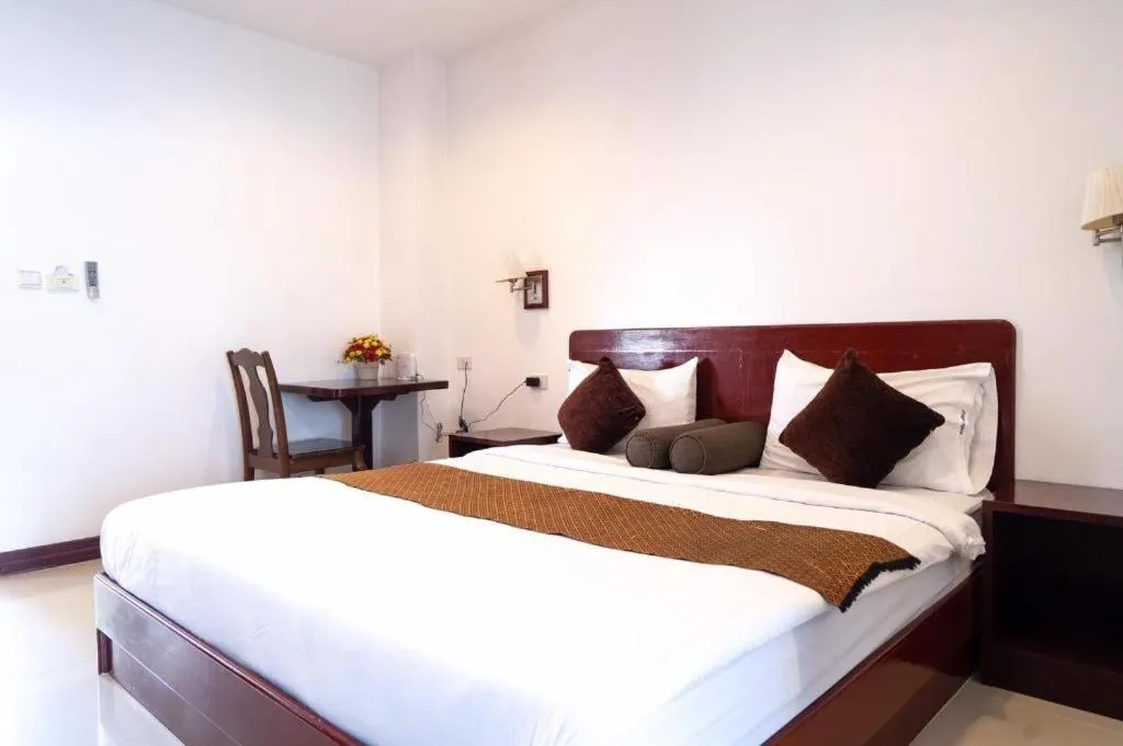 Bed in Phanthipha Residence