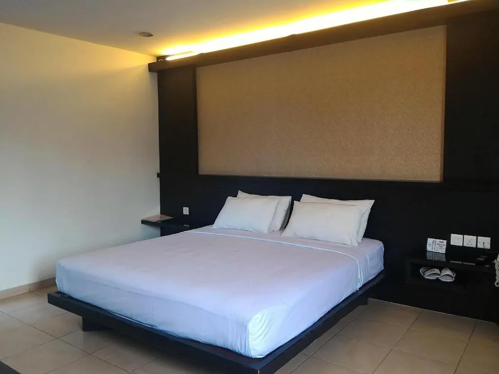 Bed in Hotel Bintan Nirwana
