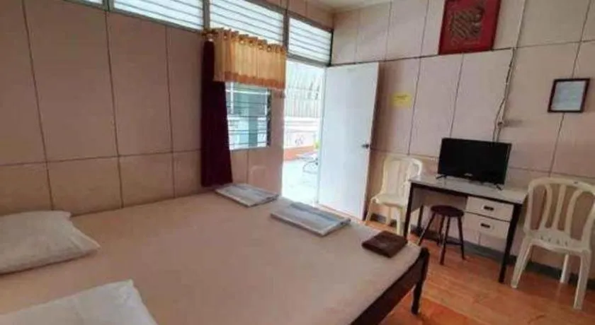 Bed in Hotel Sinar Khatulistiwa